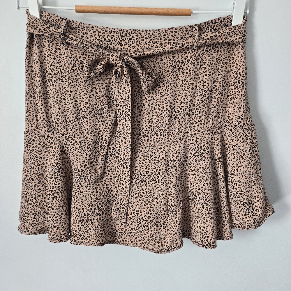 URBAN ROMANTICS Leopard Print Tan Rayon Skort With Bow Detail